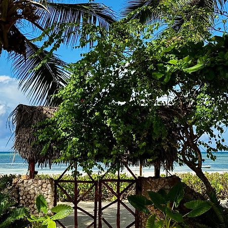 Villa Kipara - Private Beach & Pool Пвани-Мчангани Экстерьер фото