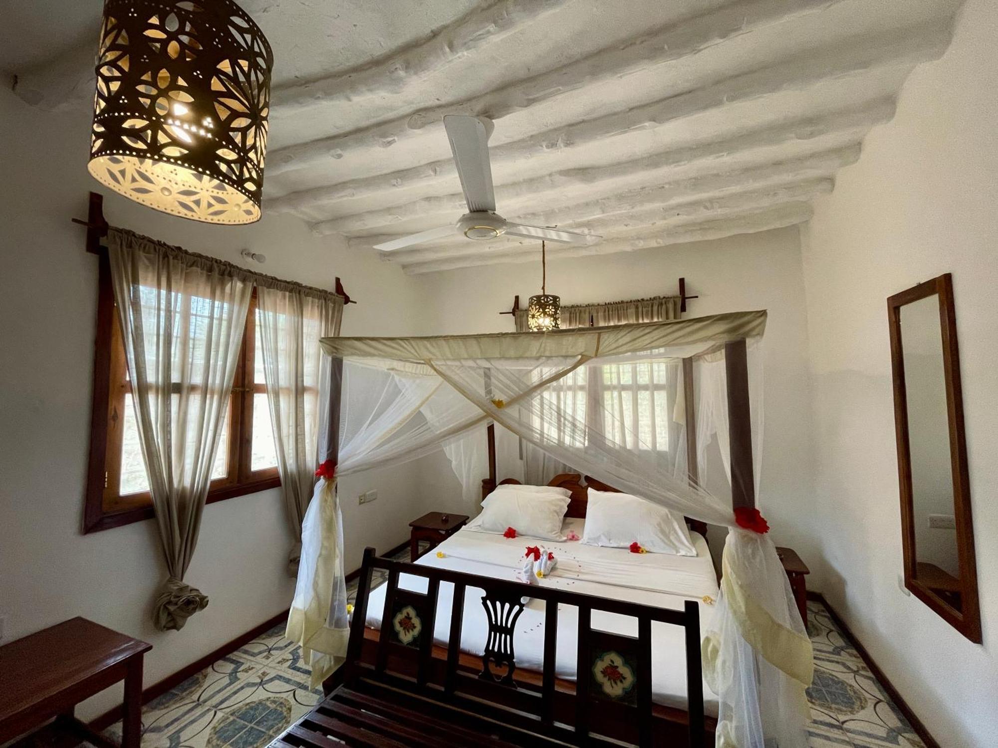 Villa Kipara - Private Beach & Pool Пвани-Мчангани Экстерьер фото